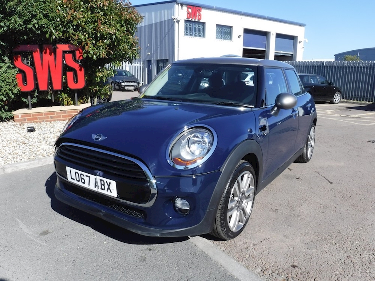 Mini Mini Cooper Seven 1.5 5dr Cat N Manual Petrol - Vehicle Details ...