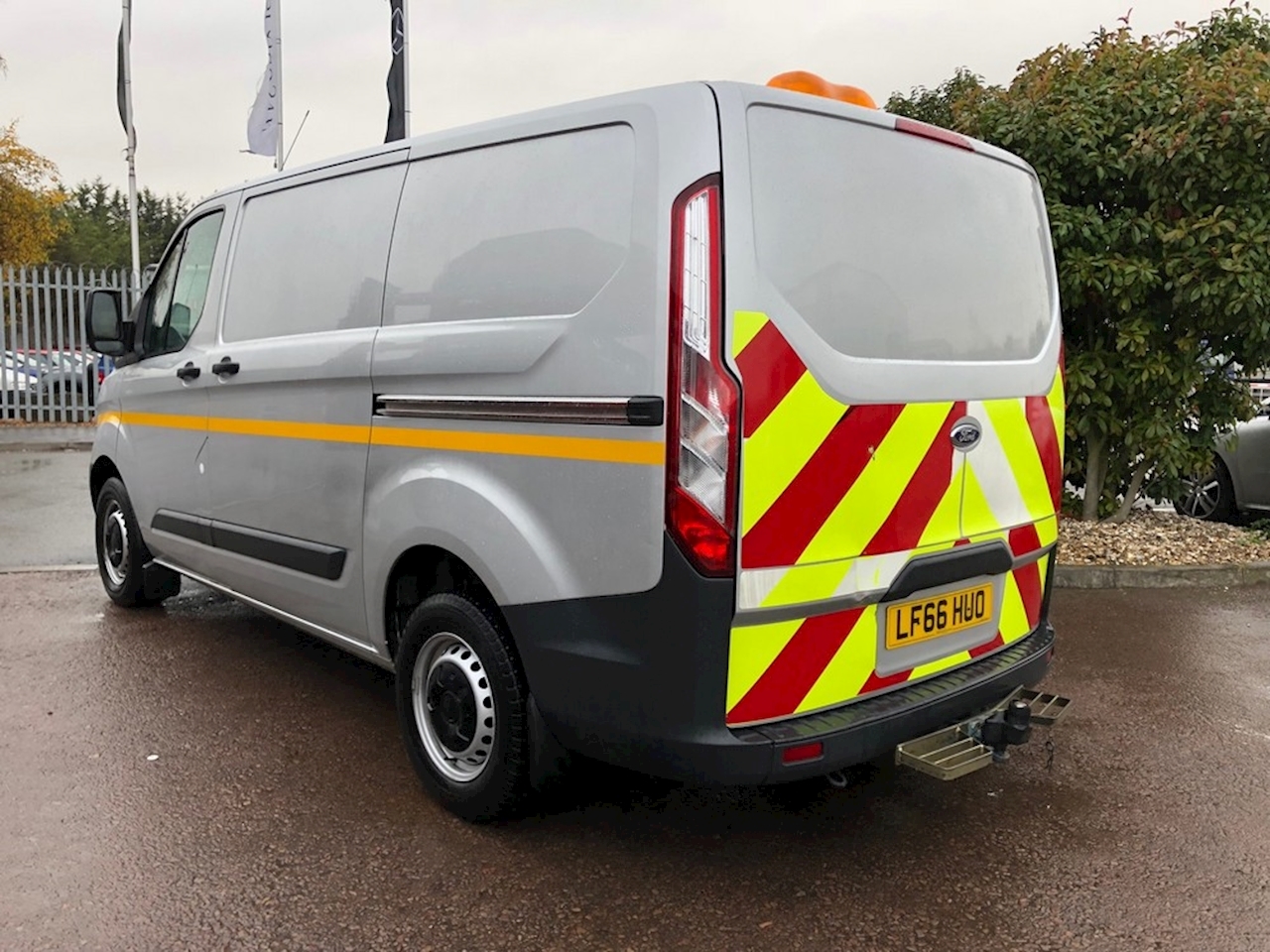 transit custom 270 ltd e tech spec