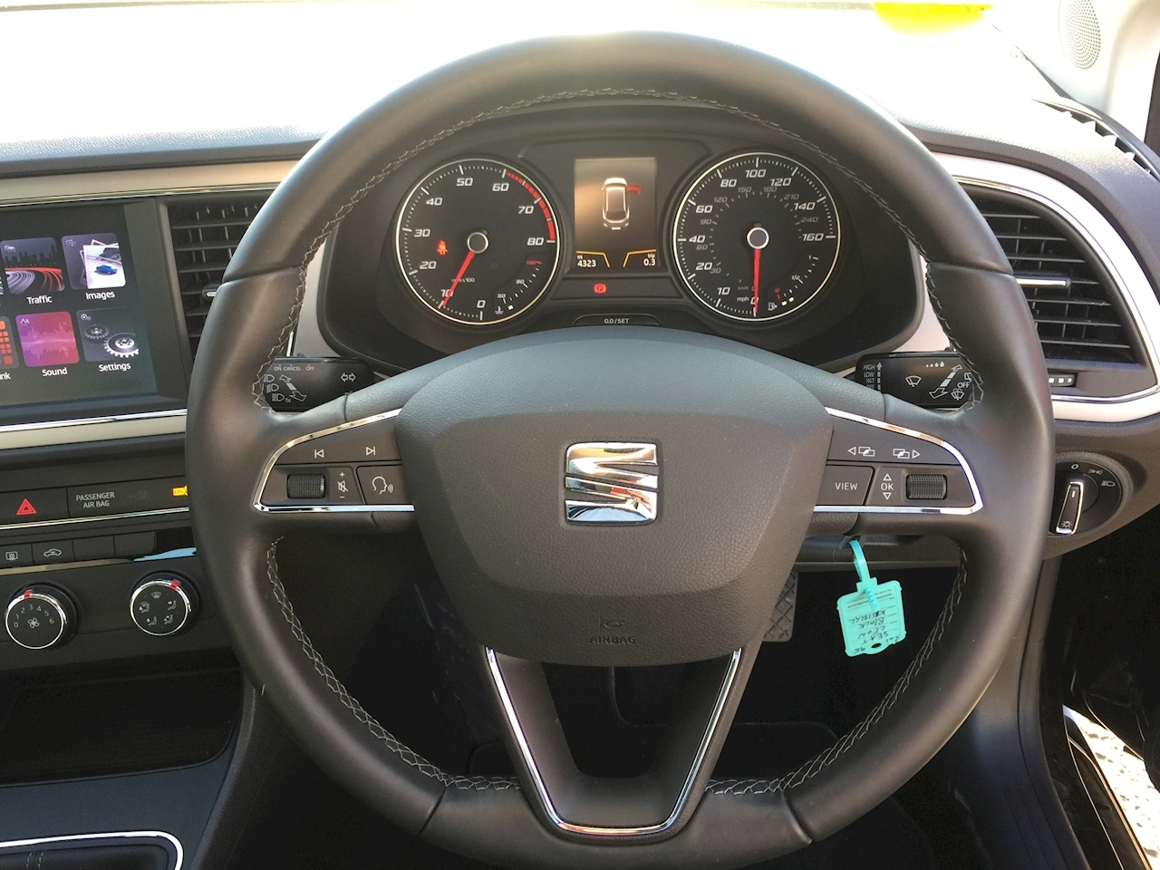 Seat Leon Tsi Se Dynamic Technology 1.2 5dr Cat S Manual Petrol