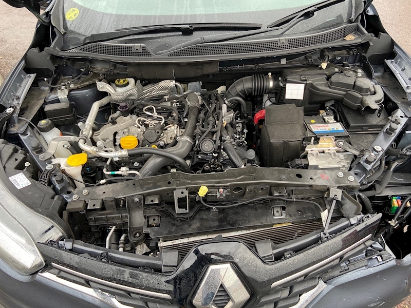 Renault Kadjar Dynamique Nav Tce 1.3 5dr Cat S Manual Petrol Vehicle