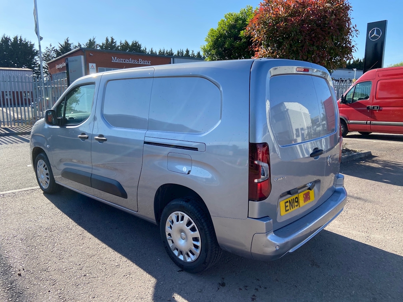 Vauxhall Combo L2h1 2300 Sportive S S 1 5 HPI Clear Manual Diesel vauxhall-combo-l2h1-2300-sportive-s-s-1-5-hpi-clear-manual-diesel