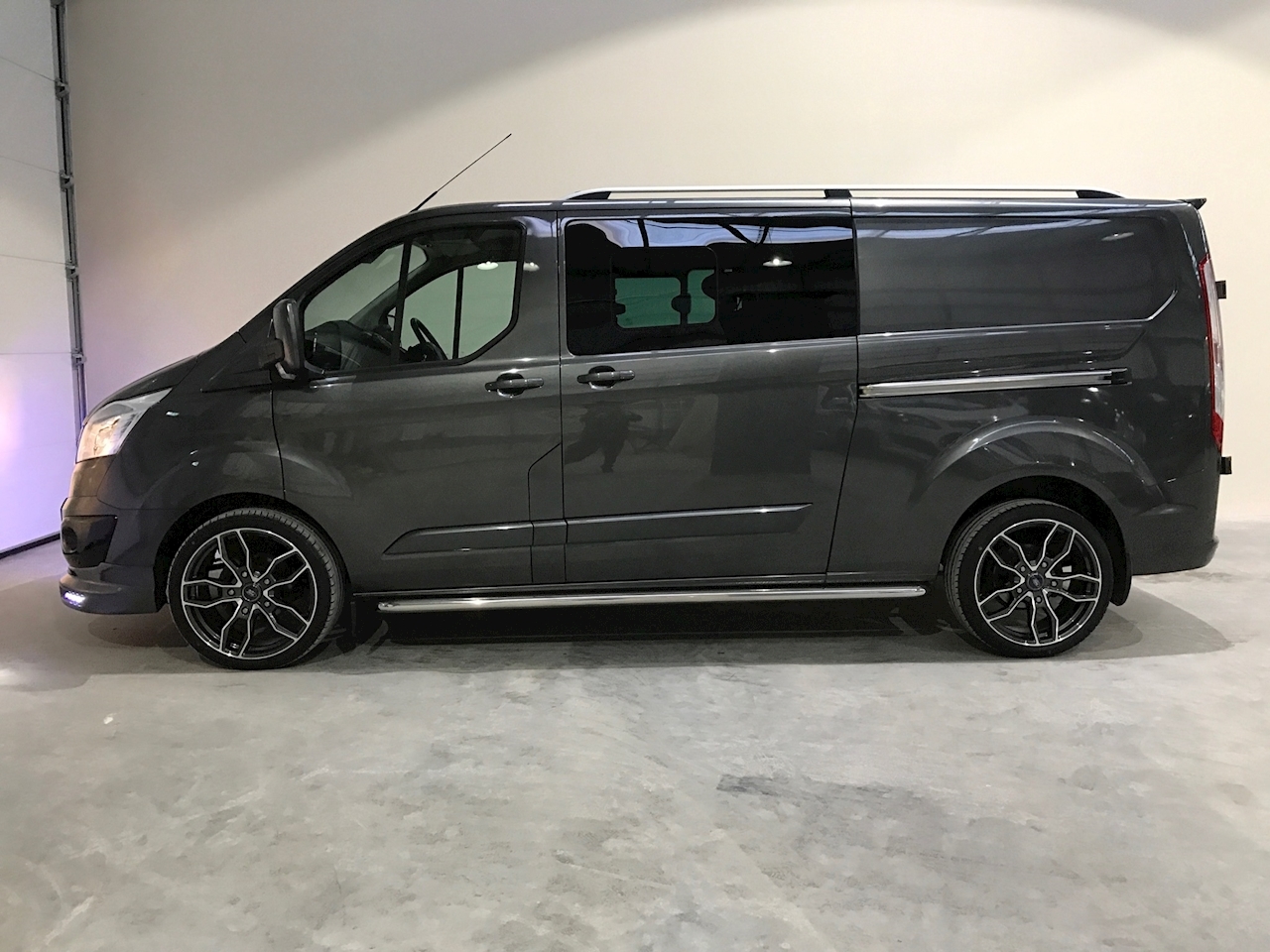 Used 2015 Ford Transit Custom 290 Limited DCiV [Elite Edition] For Sale ...