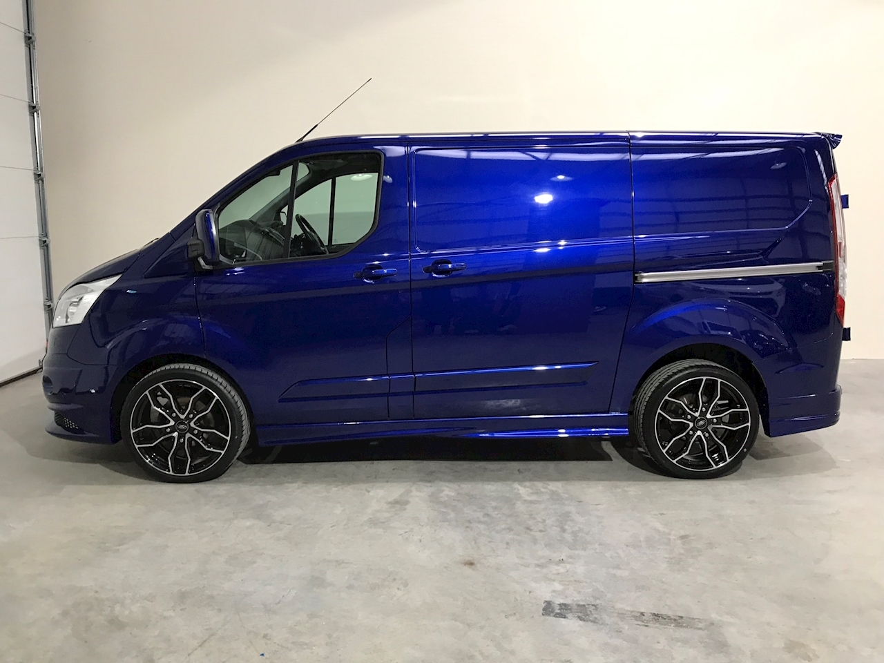 ford transit custom electric