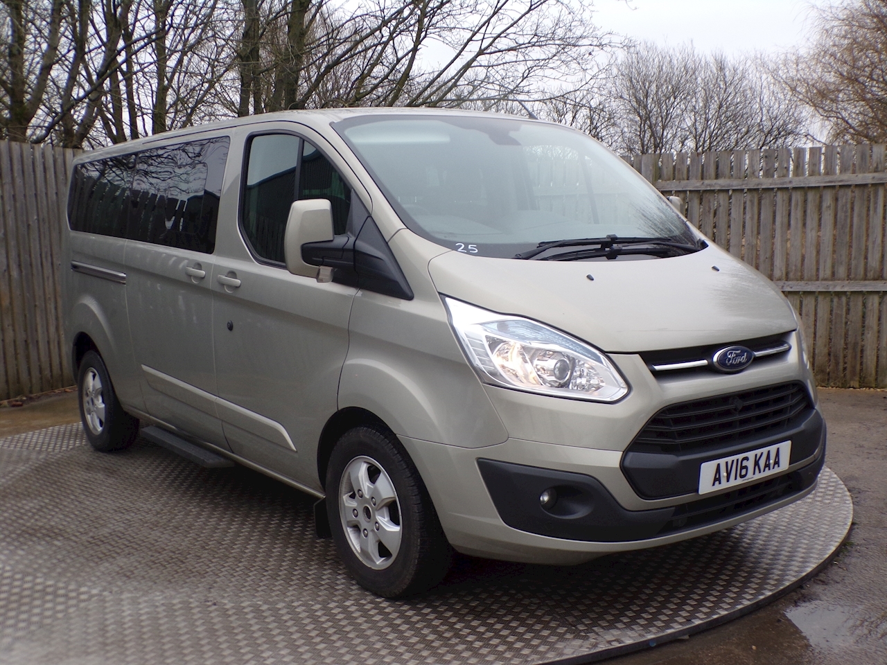 Used 2016 Ford Tourneo Custom 300 L2 Titanium 9 Seater (U2089) | M4 ...