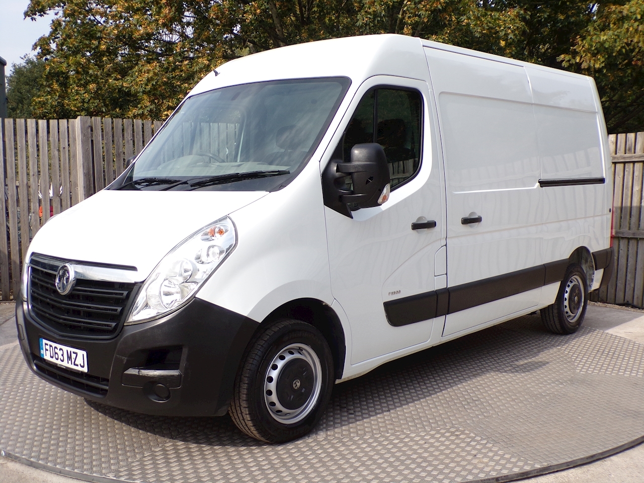Used 2014 Vauxhall Movano 2.3 CDTi 3300 MWB High Roof Auto (U2595) M4 Sales Van Centre Swindon
