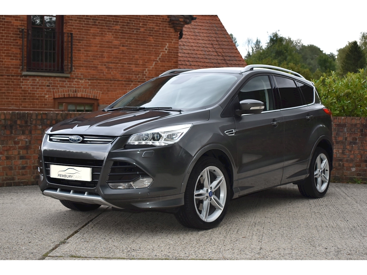 Ford kuga 2015 год