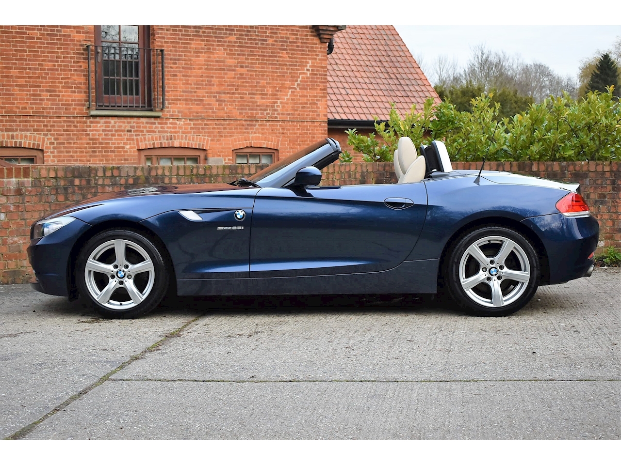 Used 2009 BMW Z4 Series Z4 sDrive23i Roadster For Sale (U960) | Pembury ...