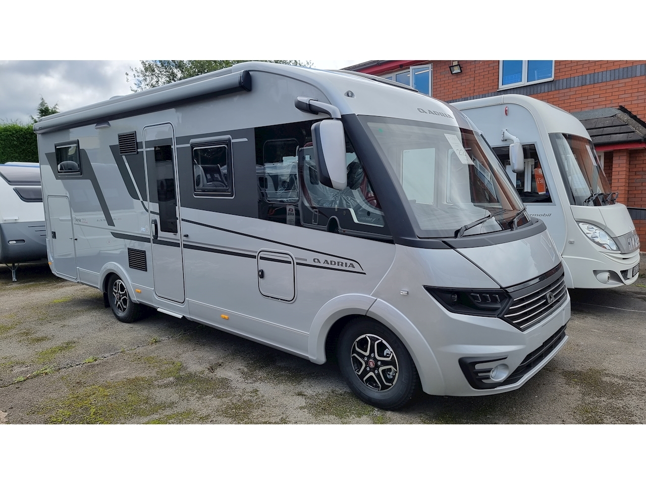 New 2023 Adria Sonic Supreme 700 DL For Sale (N387) | Cara Motorhomes