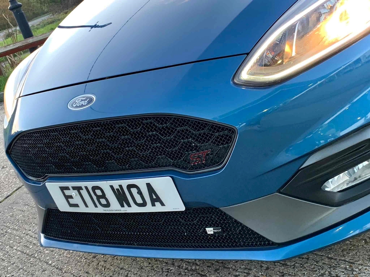 Zunsport mřížka motoru [Mk8 Fiesta ST]