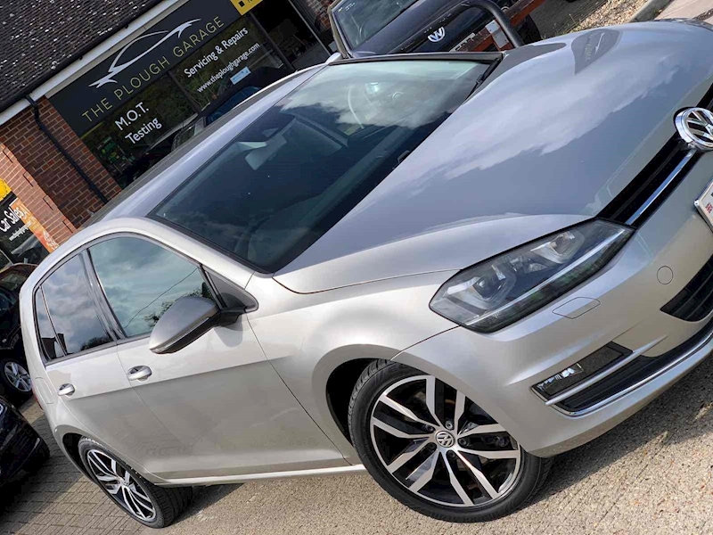 Volkswagen Golf  - U10001229