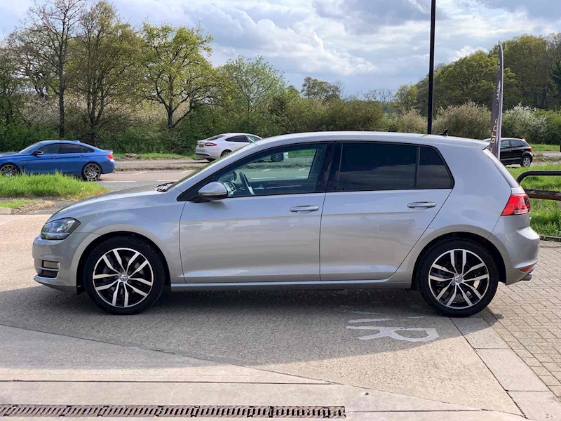 Volkswagen Golf  - U10001229