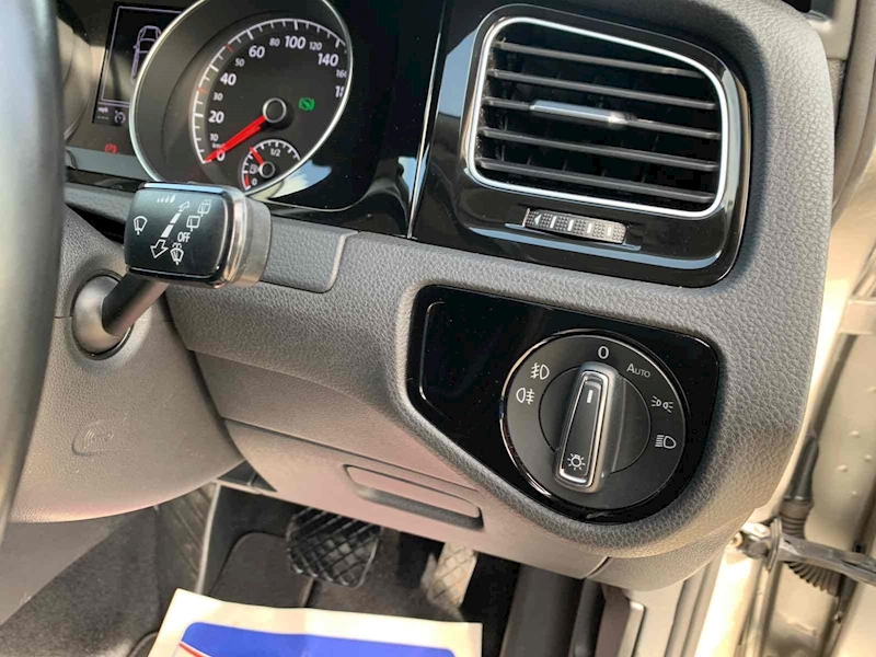 Volkswagen Golf  - U10001229