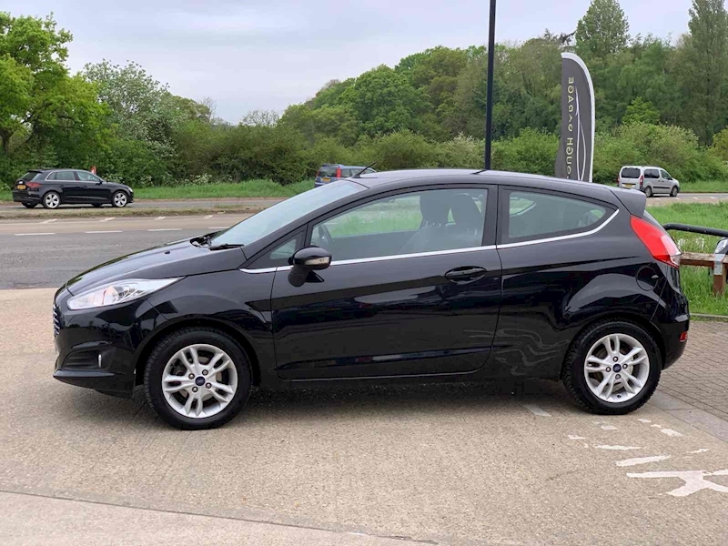 Ford Fiesta Zetec - U10001252