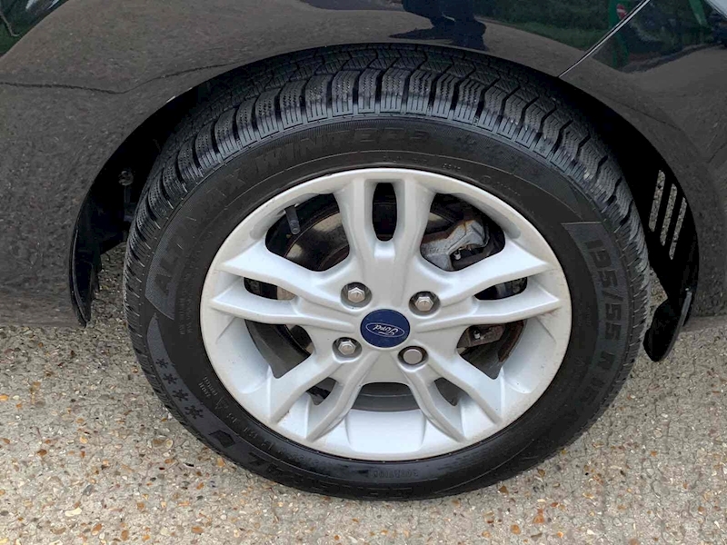 Ford Fiesta Zetec - U10001252