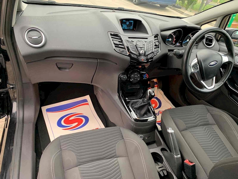 Ford Fiesta Zetec - U10001252