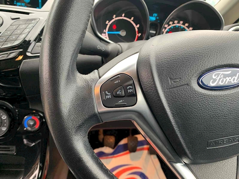 Ford Fiesta Zetec - U10001252