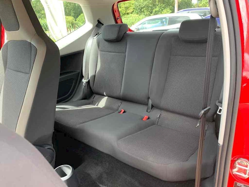 Volkswagen up! High up! - U10001350