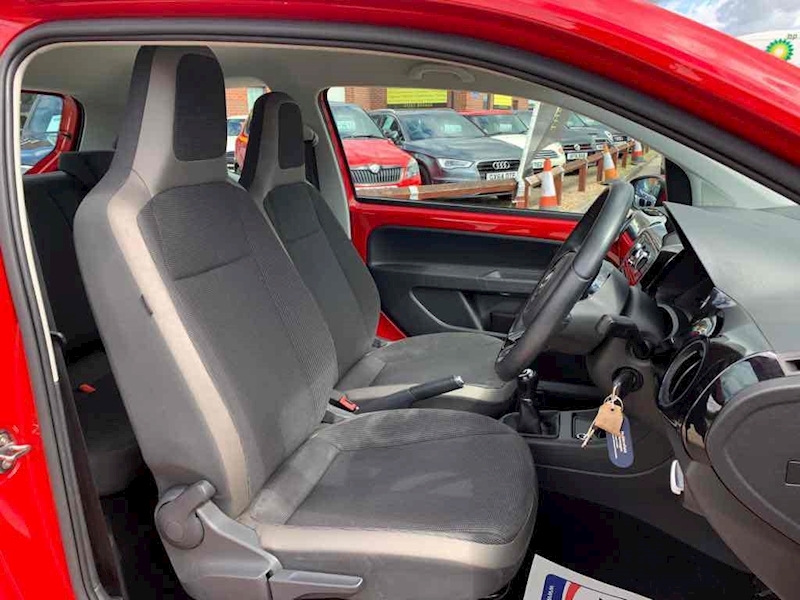 Volkswagen up! High up! - U10001350