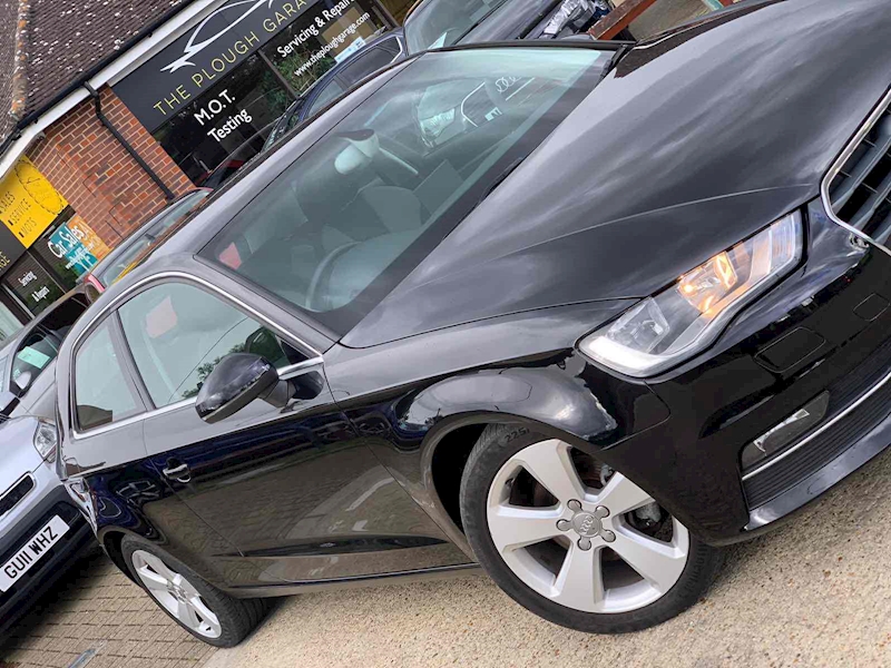 Audi A3 TFSI CoD Sport - U10001476