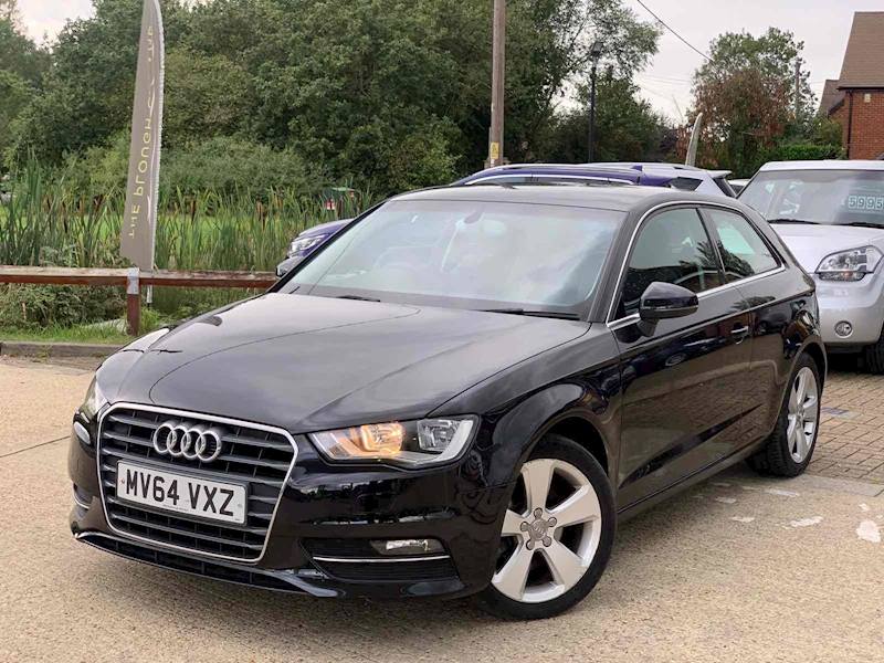 Audi A3 TFSI CoD Sport - U10001476