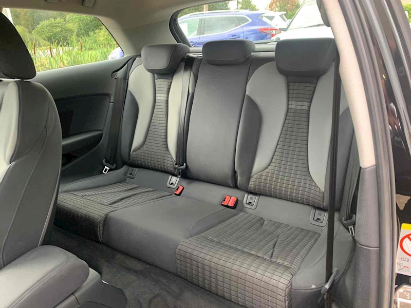 Audi A3 TFSI CoD Sport - U10001476