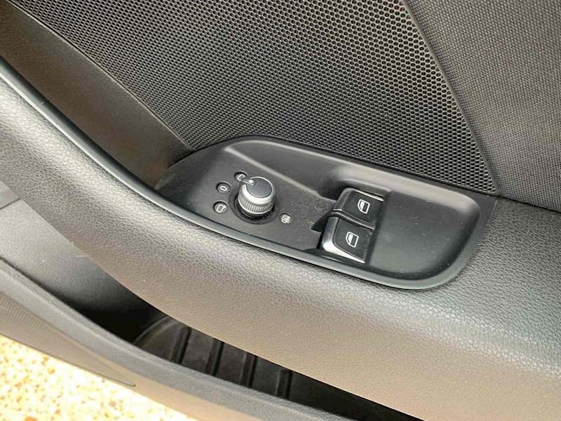 Audi A3 TFSI CoD Sport - U10001476