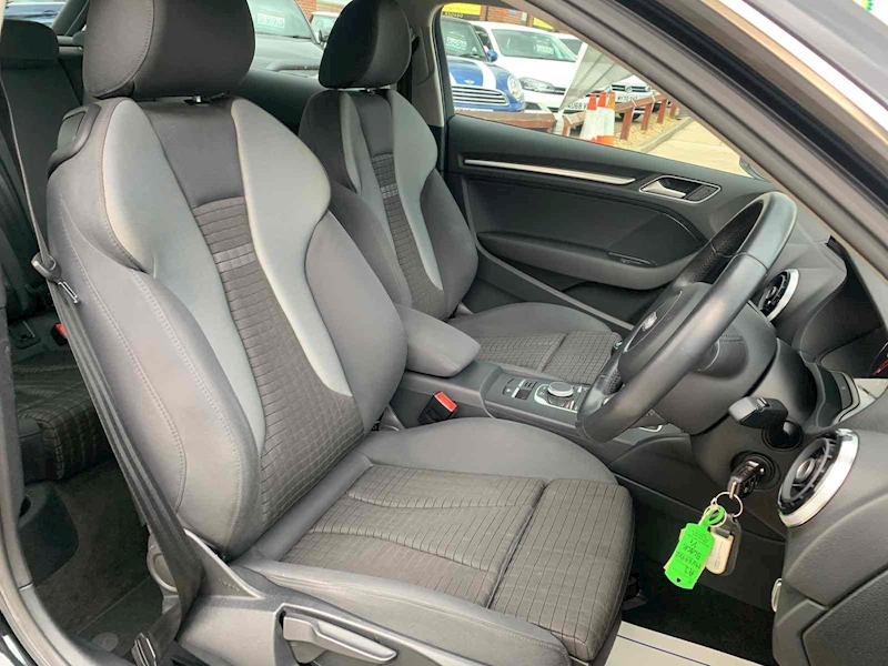 Audi A3 TFSI CoD Sport - U10001476