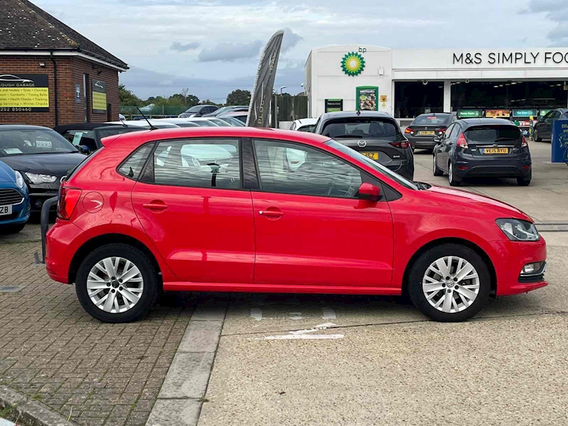 Volkswagen Polo BlueMotion Tech SE - U10001520