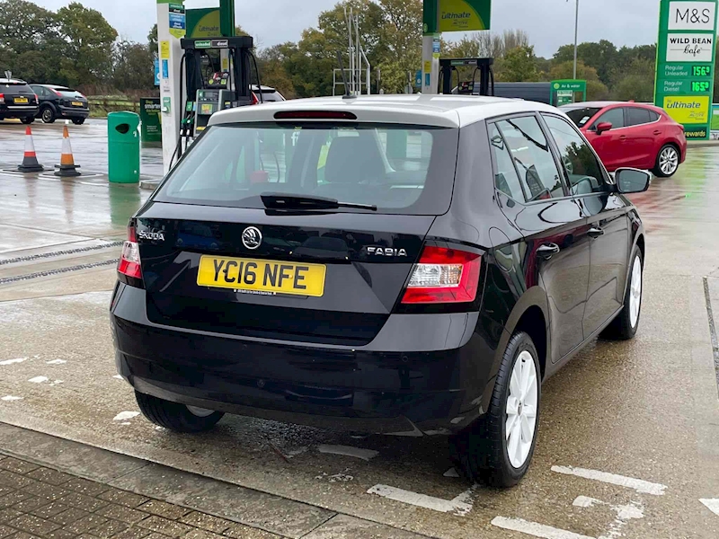 Skoda Fabia TSI Colour Edition - U10001579