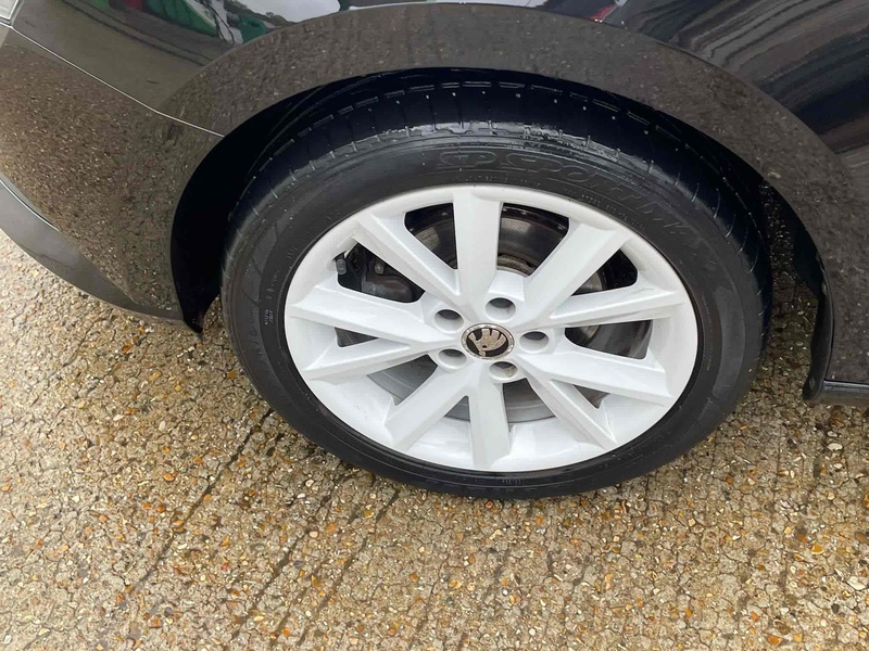 Skoda Fabia TSI Colour Edition - U10001579