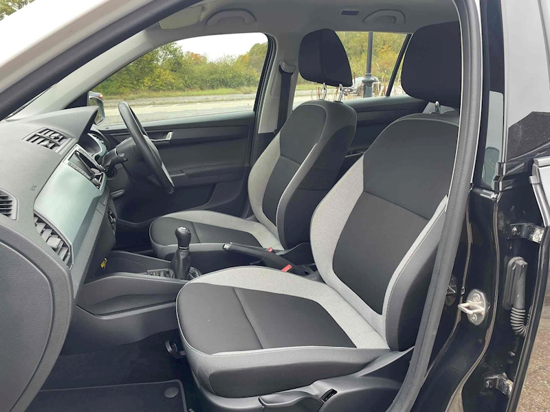 Skoda Fabia TSI Colour Edition - U10001579