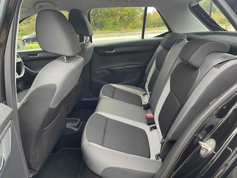 Skoda Fabia TSI Colour Edition - U10001579