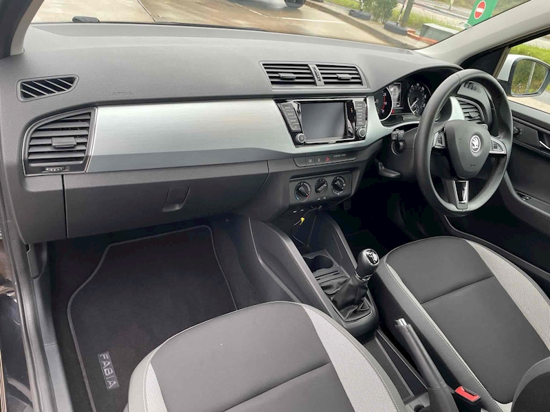 Skoda Fabia TSI Colour Edition - U10001579