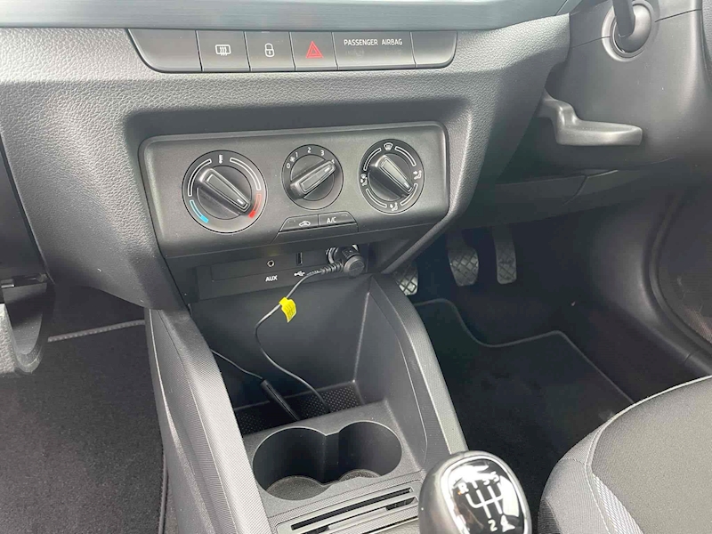 Skoda Fabia TSI Colour Edition - U10001579