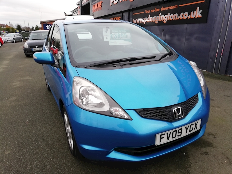 Honda Jazz I-Vtec Es - Large 1