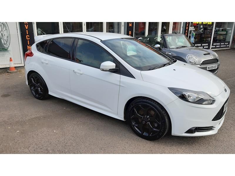 Ford Focus St-2 - Large 1