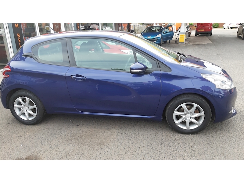 Peugeot 208 SOLD Active - Large 2