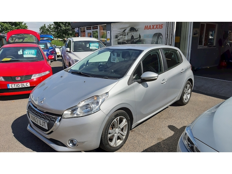 Peugeot 208 SOLD Active - Large 3
