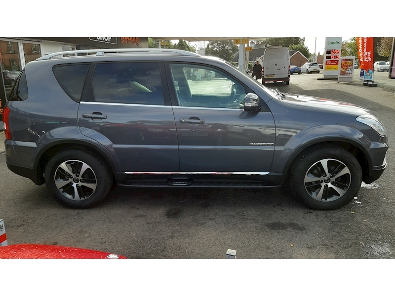 Ssangyong Rexton SOLD Ex - Large 2