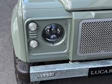 Land Rover Defender 110 2016 - Thumb 28