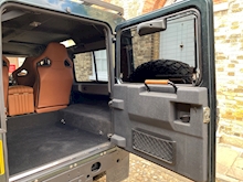 Land Rover Defender 110 2013 - Thumb 12