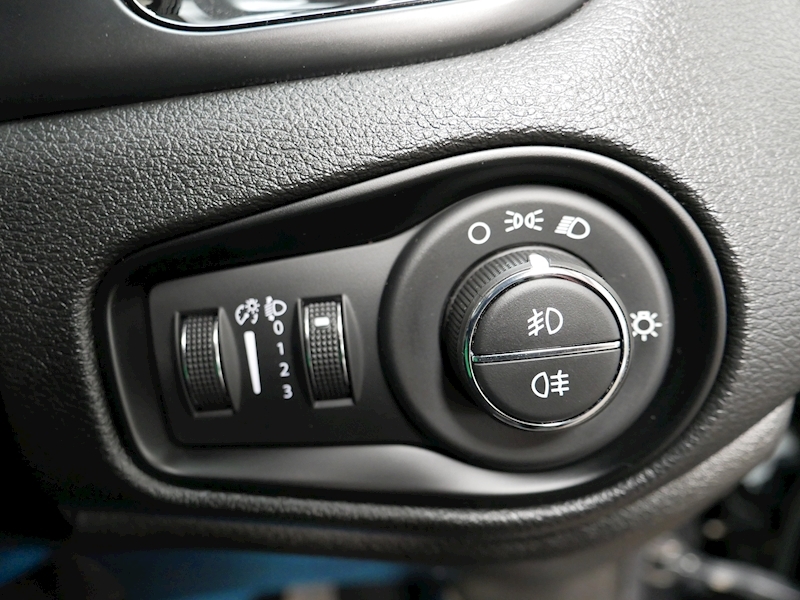 Jeep 1.4T MultiAirII Night Eagle II SUV 5dr Petrol Manual (s/s) (140 ps)