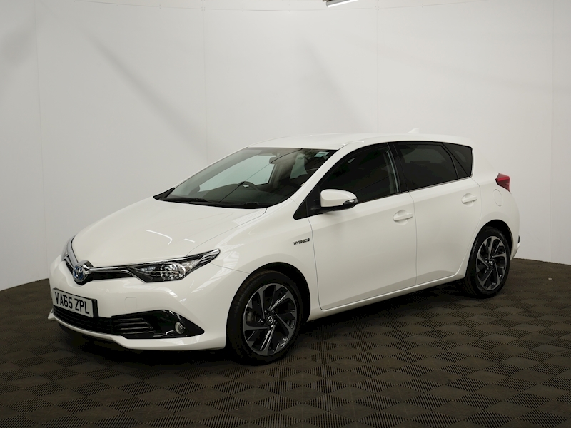 Toyota 1.8 VVT-h Design Hatchback 5dr Petrol Hybrid CVT (s/s) (136 ps)