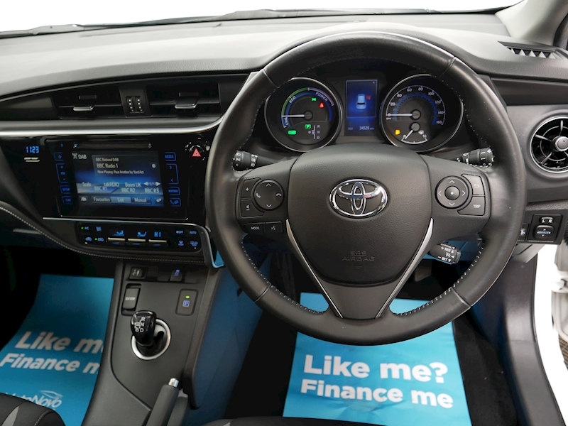 Toyota 1.8 VVT-h Design Hatchback 5dr Petrol Hybrid CVT (s/s) (136 ps)