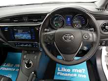 Toyota Auris VVT-h Design 