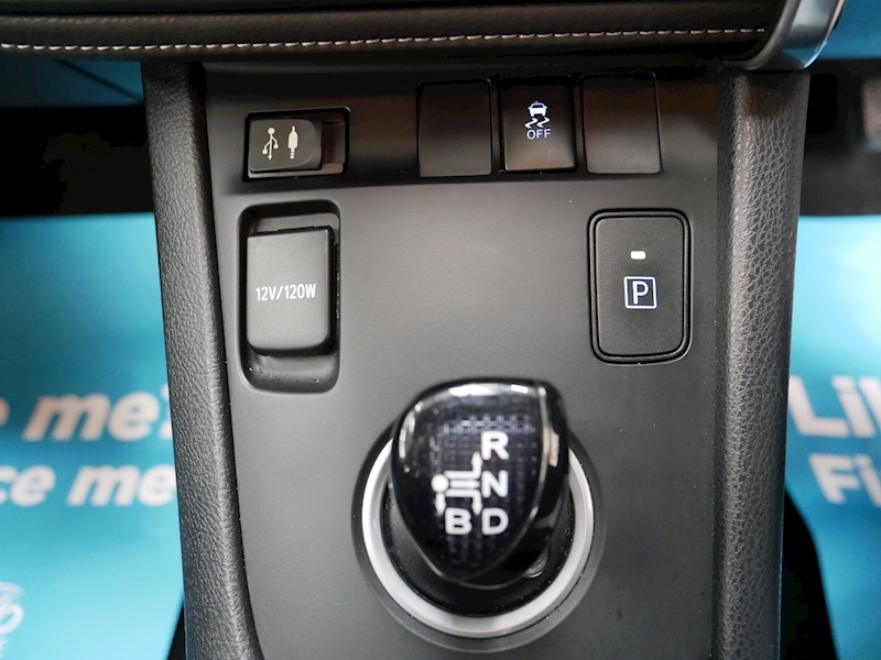 Toyota 1.8 VVT-h Design Hatchback 5dr Petrol Hybrid CVT (s/s) (136 ps)