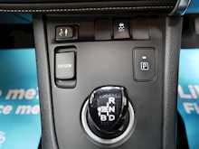 Toyota Auris VVT-h Design 