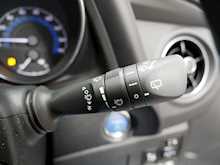 Toyota Auris VVT-h Design 