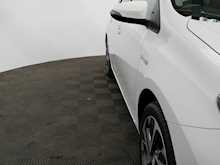 Toyota Auris VVT-h Design 