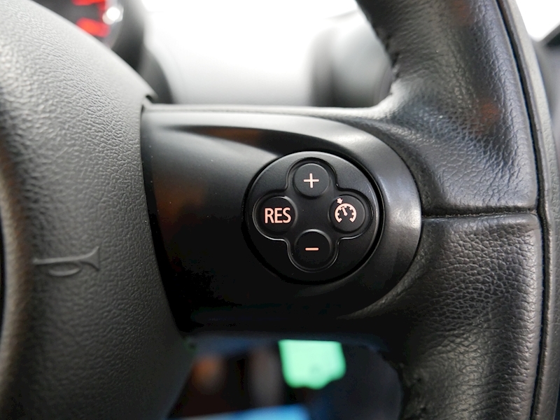 MINI 1.6 Cooper SUV 5dr Petrol Manual (137 g/km, 122 bhp)